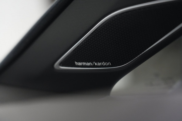 2025 Volkswagen Golf 7 R Hatch Image 24