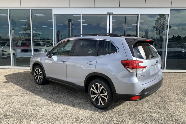 2024 Subaru Forester S5 2.5i Premium SUV Image 5