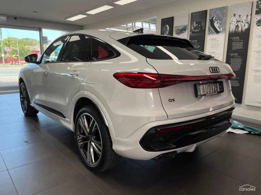 2026 MY25 Audi Q5 GU e-hybrid 270kW Hatch Image 3
