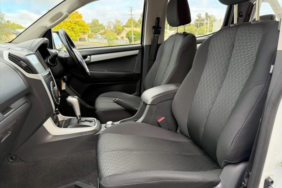 2017 Isuzu D-MAX TF LS-U Ute Image 10