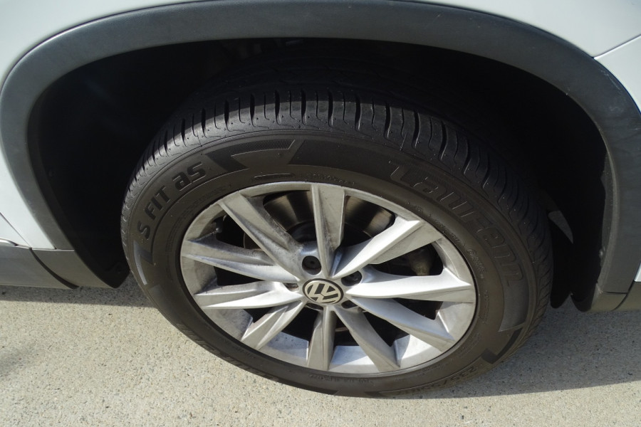 2017 Volkswagen Tiguan 5N Comfrtline SUV Image 9