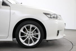 2012 Lexus Ct ZWA10R CT200h Hatch Image 5