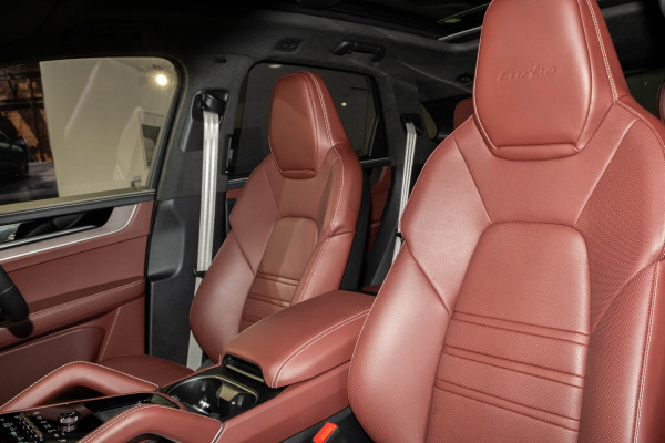 2024 MY25 Porsche Cayenne Turbo E-Hybrid SUV