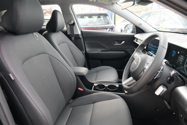 2026 Hyundai KONA SX2.V2  Electric Premium SUV Image 7