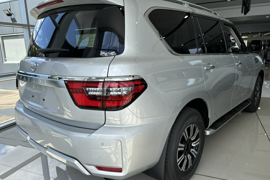 2024 Nissan Patrol Y62 Series 5 Ti-L SUV Image 7
