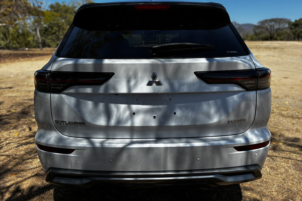 2025 Mitsubishi Outlander ZM Exceed Tourer SUV Image 5