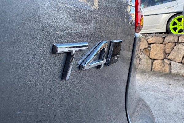 2020 Volvo XC40 XZ T4 Inscription SUV Image 23