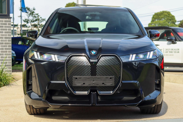2026 BMW iX I20 xDrive45 M Sport SUV image 4