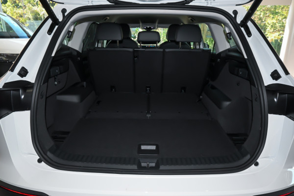 2025 Volkswagen Tayron R4 110TSI Life SUV image 22