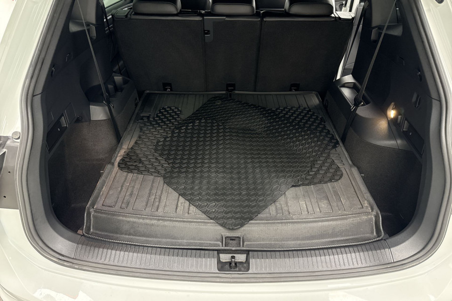2021 Volkswagen Tiguan 5N Wolfsburg Edition Allspace SUV Image 15
