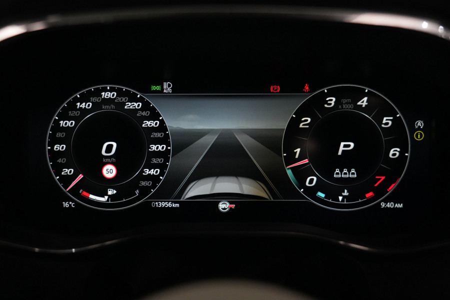 2024 Jaguar F-PACE SVR SUV Image 23