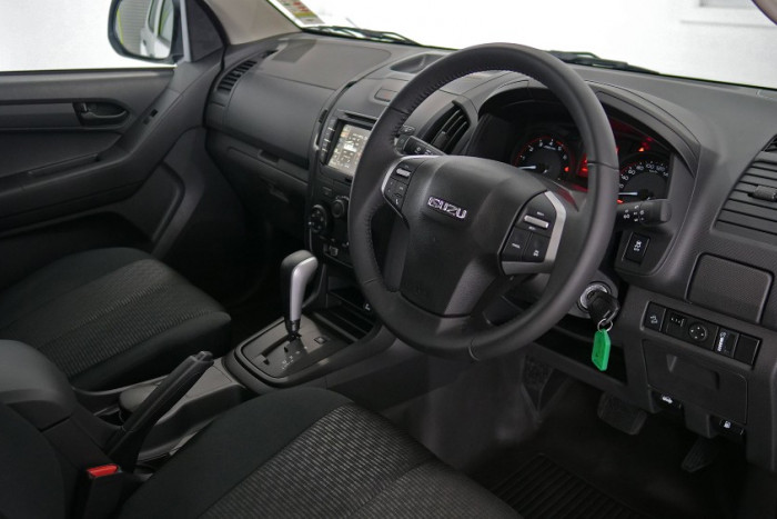 2019 Isuzu UTE D-MAX SX Crew Cab Ute High-Ride 4x2 Utility Image 14