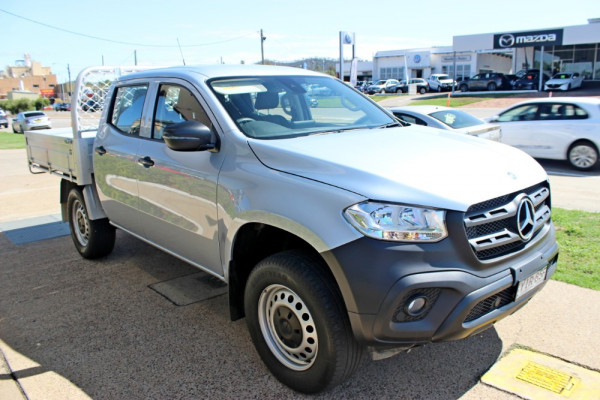 2017 Mercedes-Benz X-class 470 X220d X220d - Pure Cab chassis - dual cab Image 4