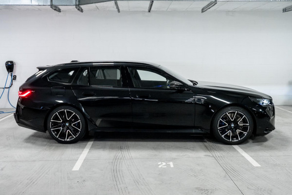2025 BMW M5 G99  Wagon image 3
