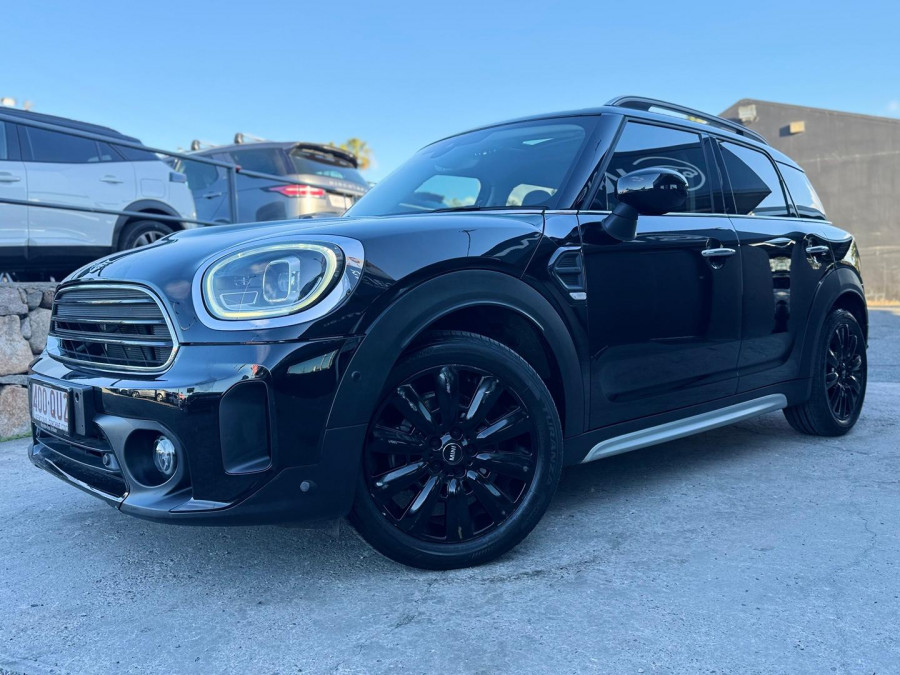 2021 MINI Countryman F60 LCI C Classic SUV Image 1