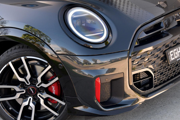 2026 MINI Cooper F66 JCW Favoured Hatch image 27
