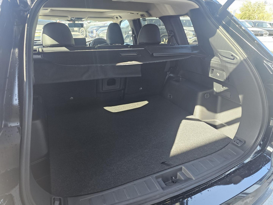 2025 Mitsubishi Outlander ZM Exceed SUV Image 8