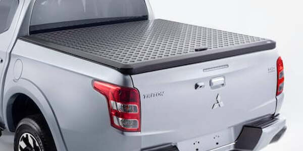 <img src="Alloy Trade Tonneau Cover - Black