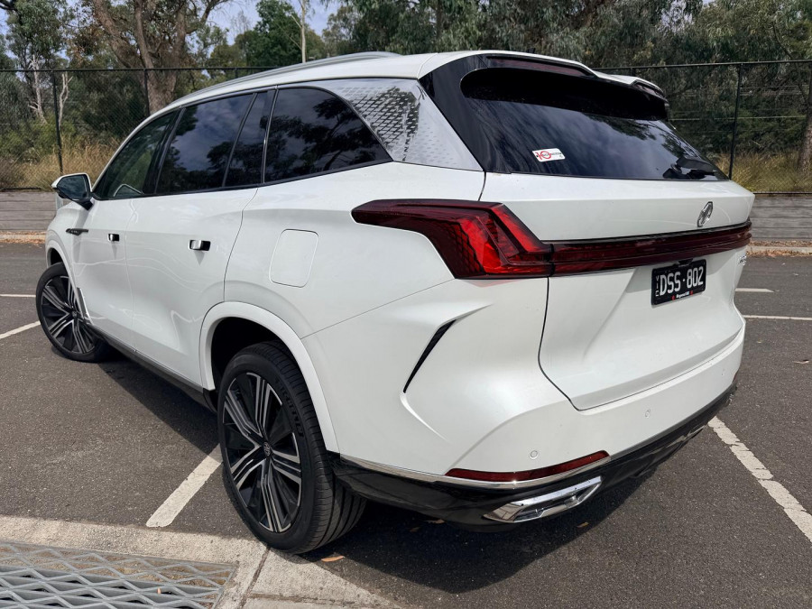 2025 MG QS IS31 Essence SUV Image 4