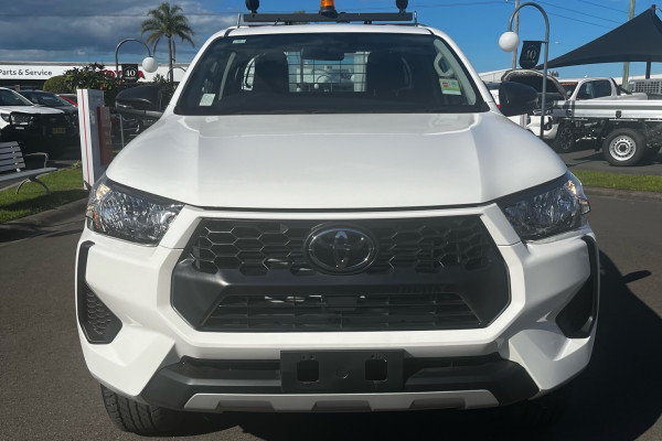 2024 Toyota HiLux GUN126R SR Cab Chassis Image 3