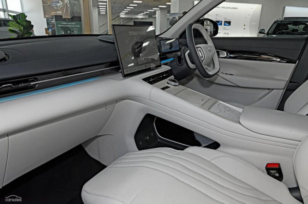 2026 MY27 Geely EX5 E245 Inspire Extended Range SUV image 4
