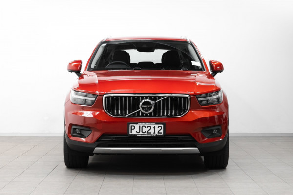 2022 Volvo XC40 XZ T4 Inscription Petrol AWD SUV Image 2