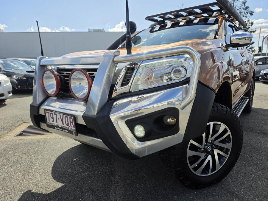 2015 Nissan Navara D23 ST-X Dual Cab Pickup Image 2