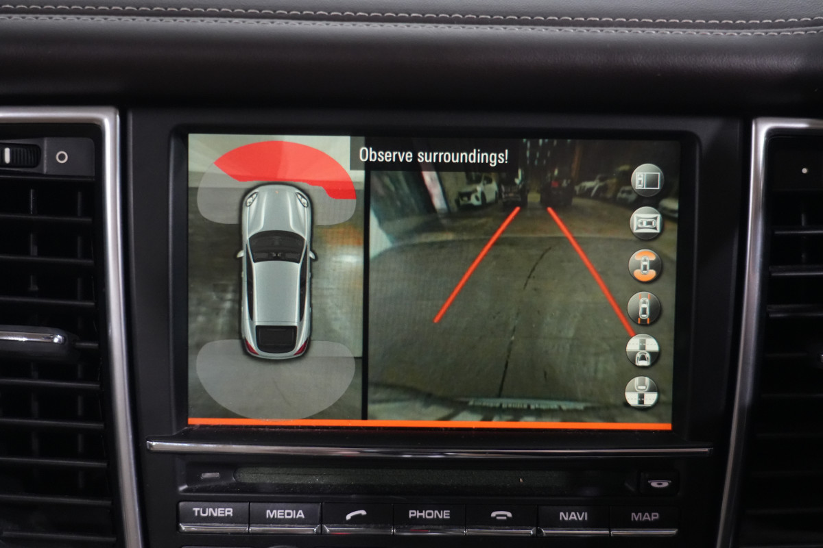 2015 Porsche Panamera Coupe