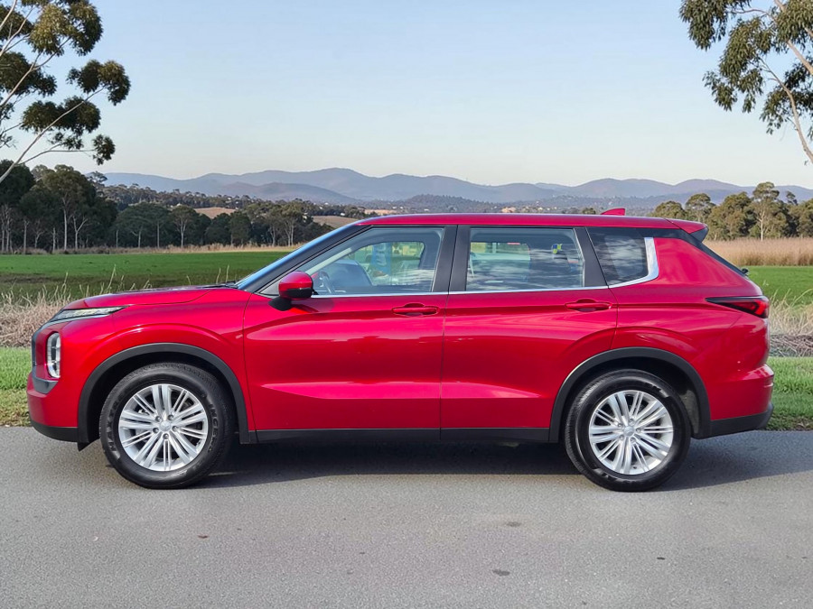 2022 MY22.5 Mitsubishi Outlander ZM ES SUV Image 4