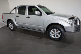 2014 Nissan Navara D40 S6 Turbo ST Utility crew cab