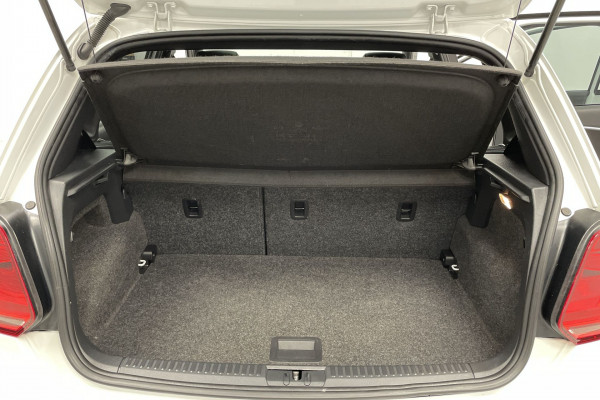 2016 Volkswagen Polo GTI Hatch Image 5