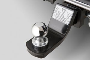 <img src="50mm Chrome Towball