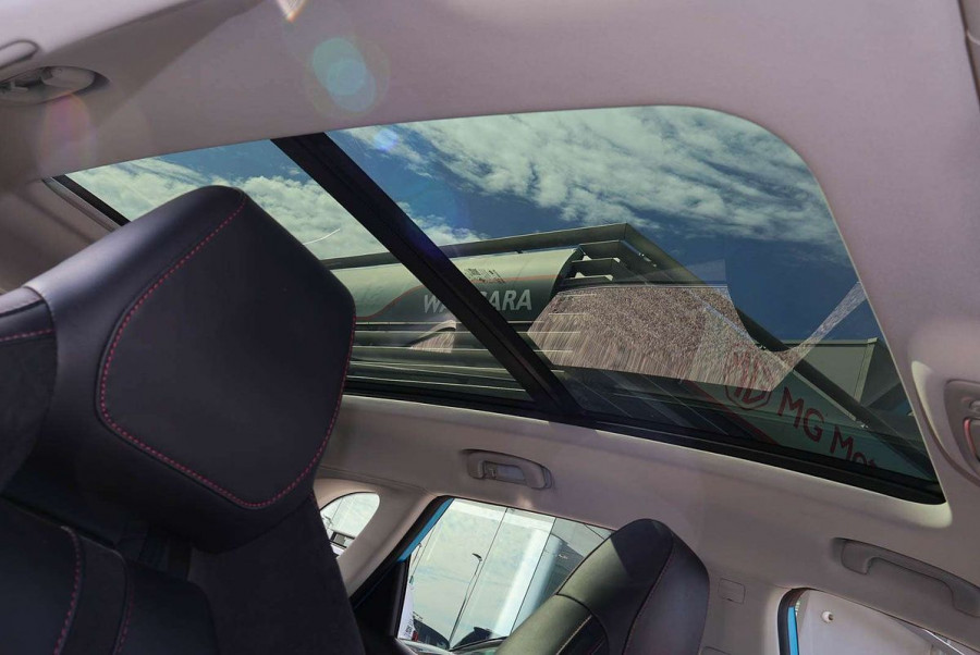 2022 MG HS SAS23 Essence SUV Image 17