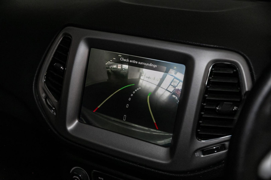 2020 MY22 Jeep Compass M6 Limited SUV Image 24