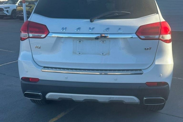 2020 Haval H2  Premium SUV Image 4