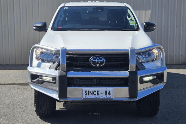 2022 Toyota HiLux GUN126R SR Double-Cab Pick-Up