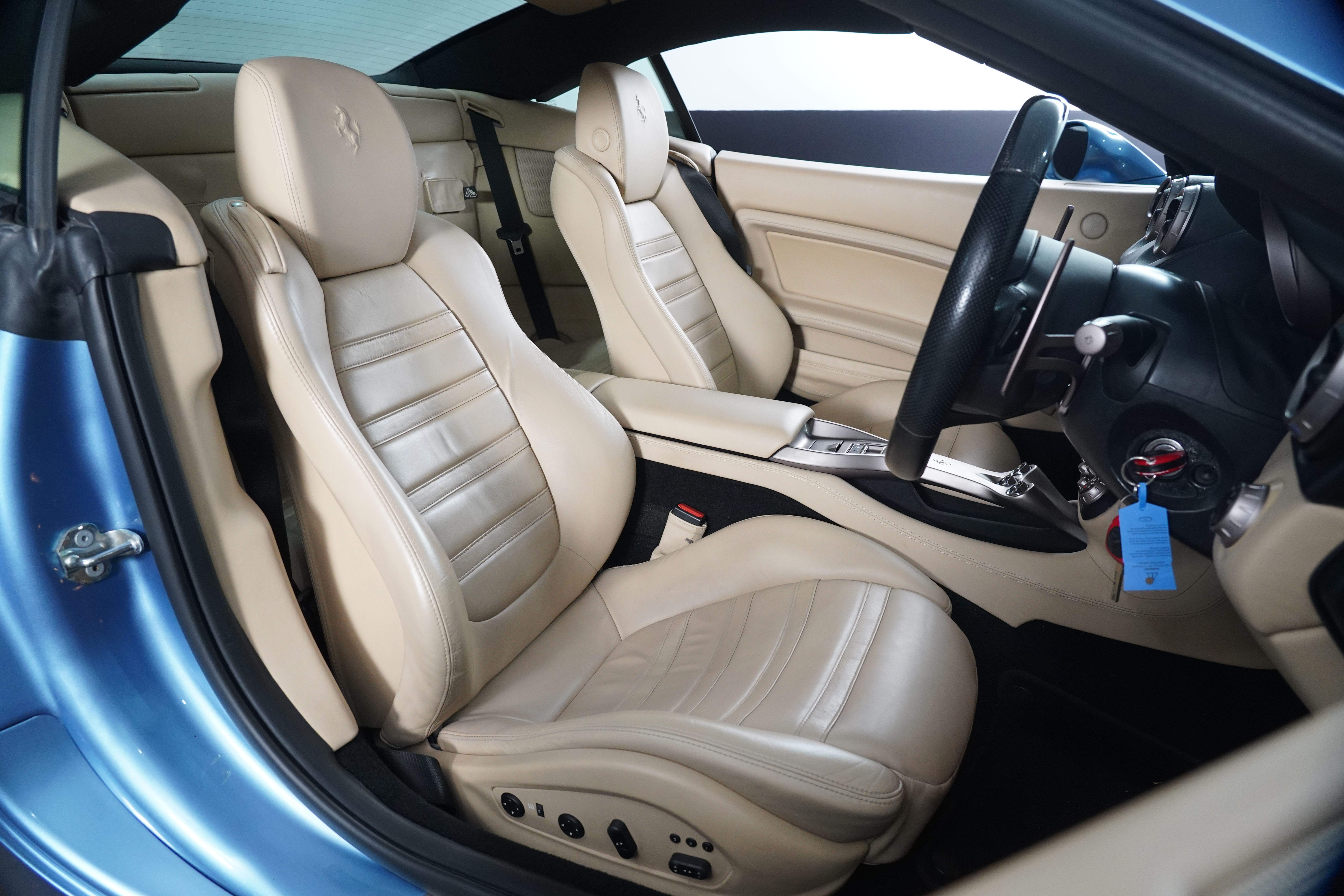 2011 Ferrari California Convertible Image 27