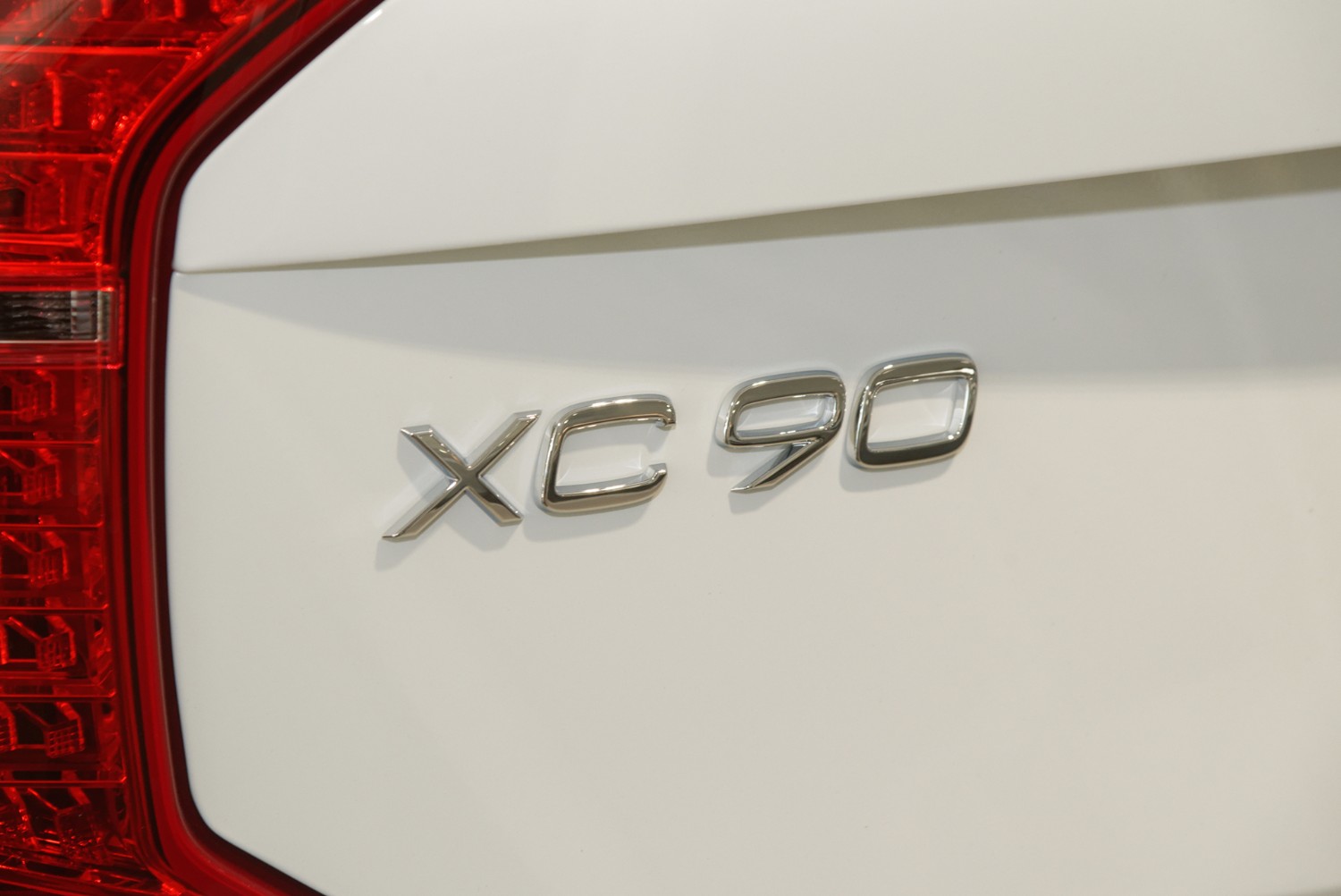 2021 Volvo XC90 L Series T6 Momentum SUV Image 7