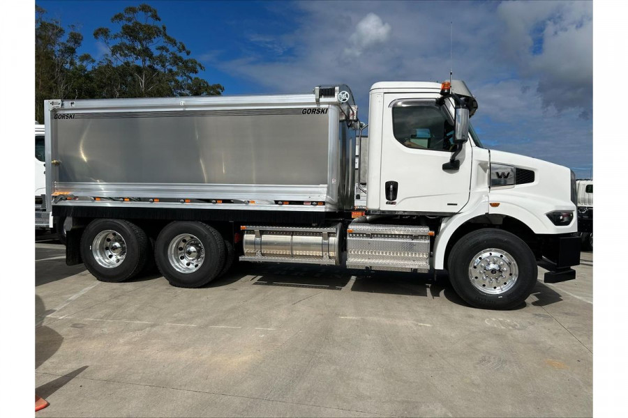 2024 Western Star 47X Truck Image 3