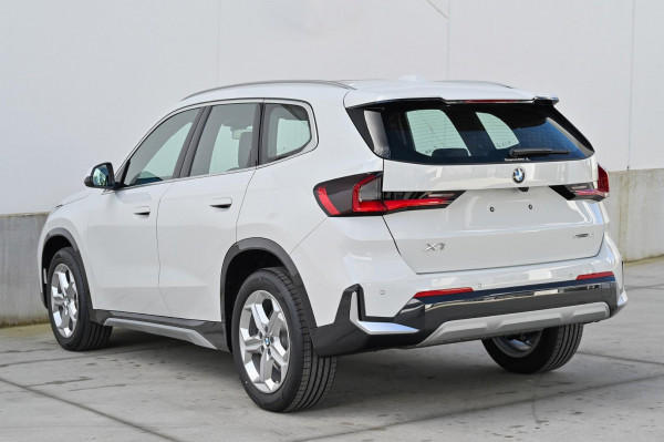 2026 BMW X1 U11 sDrive18i SUV image 4