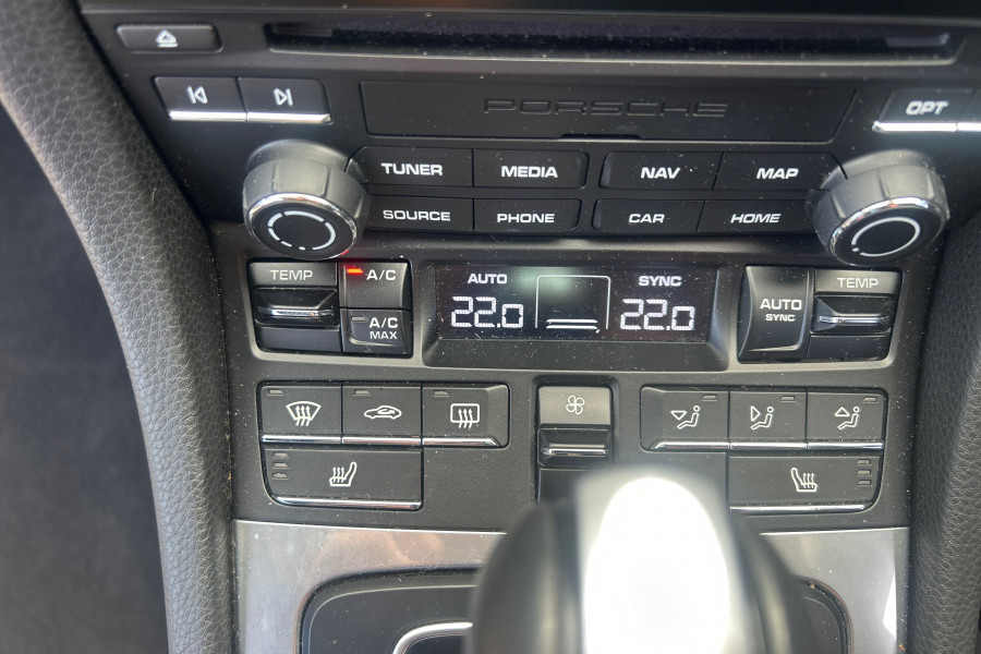  MY20 Porsche 718 982 Cayman Coupe Image 23