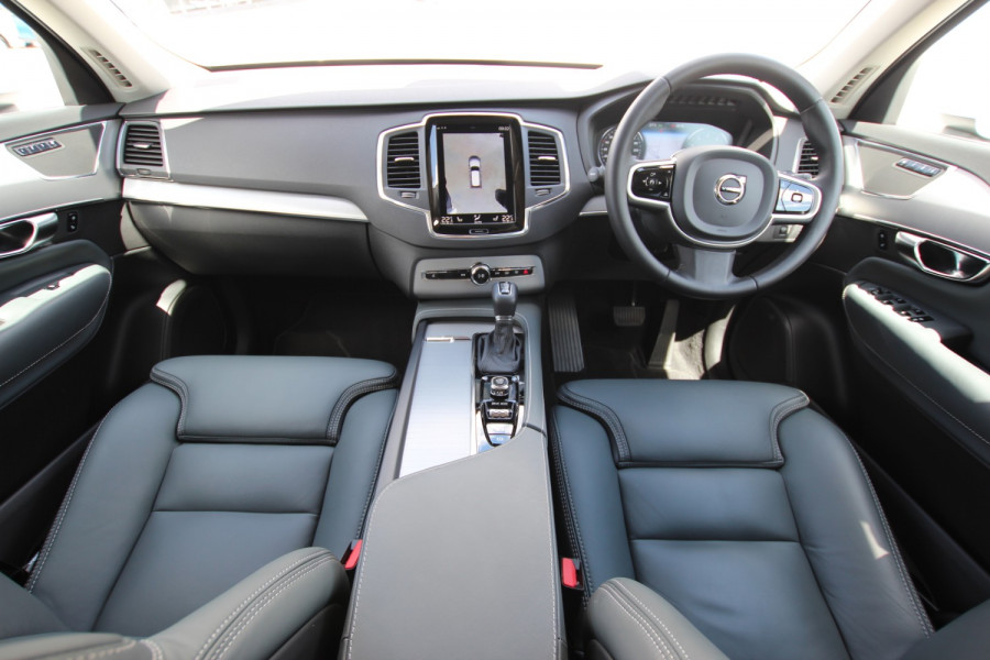 2020 Volvo XC90 L Series T6 Momentum Suv Image 2