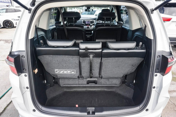 2019 Honda Odyssey 5th Gen VTi-L People Mover Image 18
