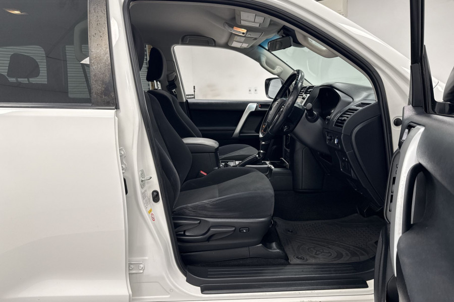 2018 Toyota LandCruiser Prado GDJ150R GXL SUV Image 20