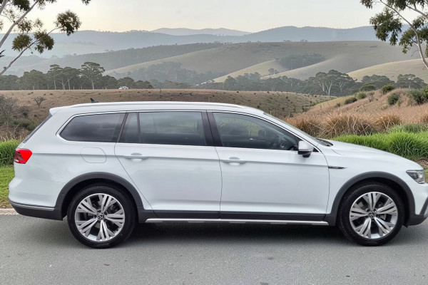2023 Volkswagen Passat B8 Alltrack 162TSI Wagon Image 8