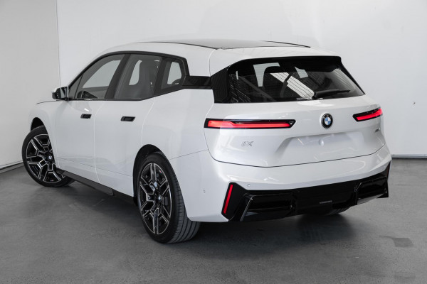 2026 MY25 BMW iX I20 xDrive45 M Sport SUV image 2