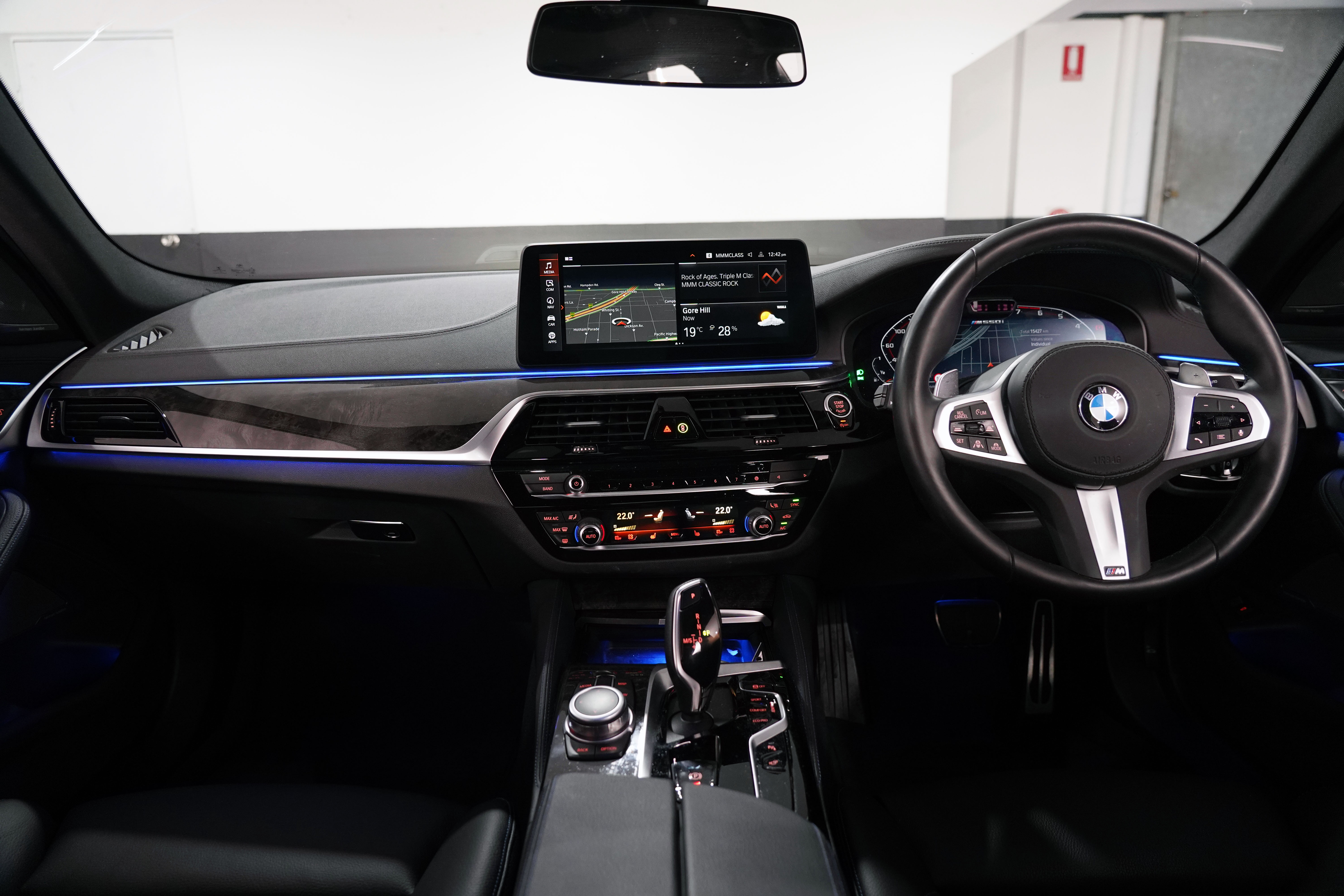 2022 BMW V8TT M550i Xdrive Pure Lci Sedan Image 26