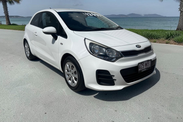 2015 Kia Rio UB S Hatch Image 1