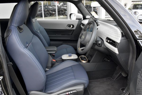 2026 MINI Cooper F66 C Favoured Hatch image 6
