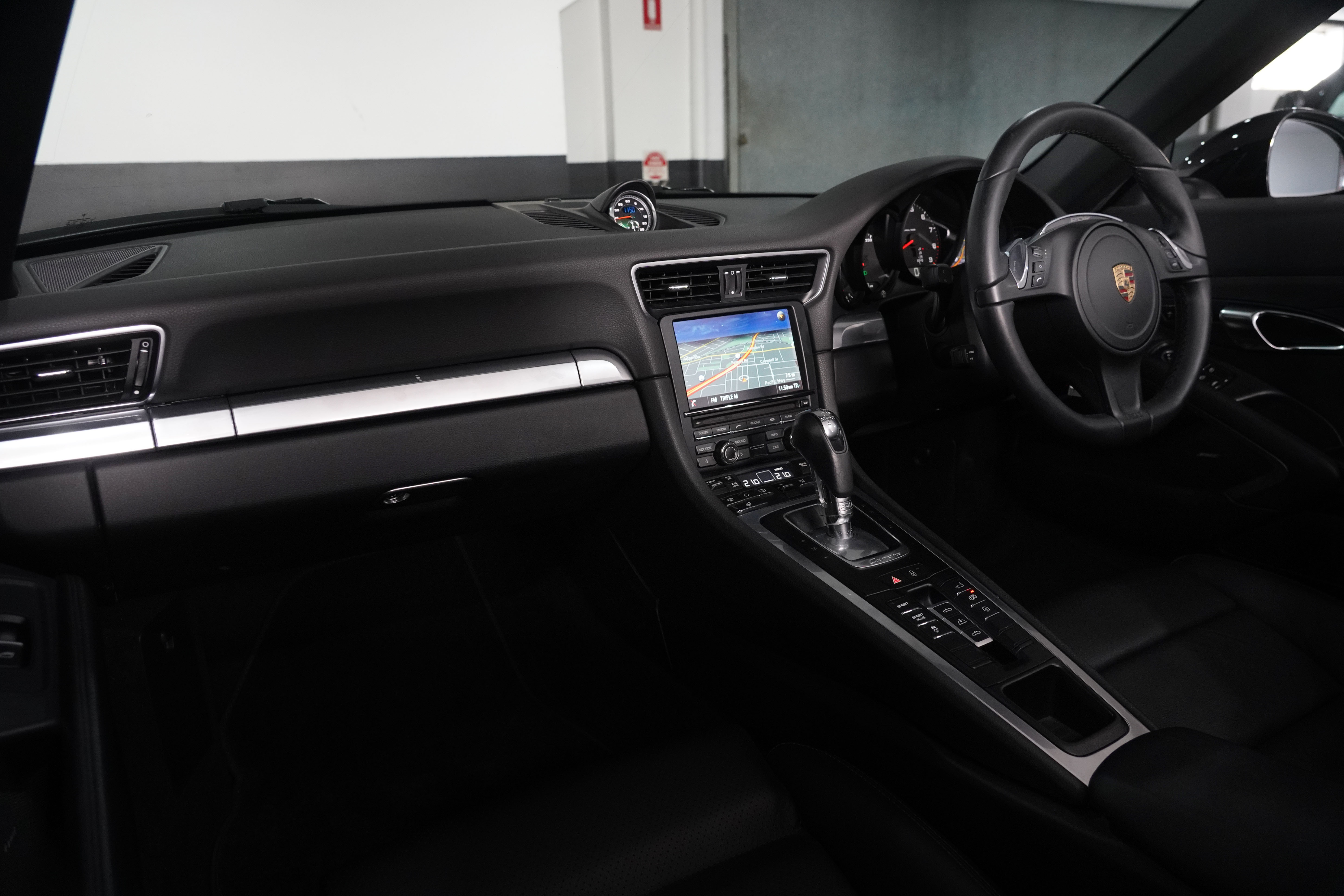 2013 Porsche 911 991 Carrera Convertible Image 29